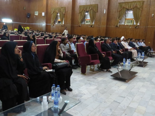 به همت اداره کل مشاوره سازمان مرکزی دانشگاه فرهنگیان و مدیریت استانی دانشگاه فرهنگیان هرمزگان برگزار شد:

همایش چالش ها و فرصت های ازدواج دانشجویی 5