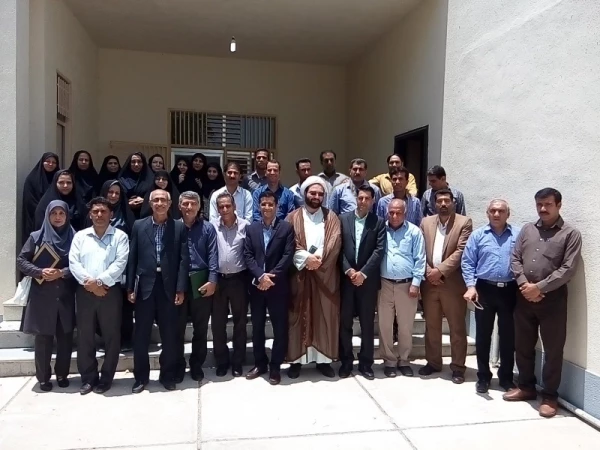 تقدیر از همکاران بازنشسته سال 95 دانشگاه فرهنگیان هرمزگان در : 

مراسم میلاد امام مهدی (عج) 2