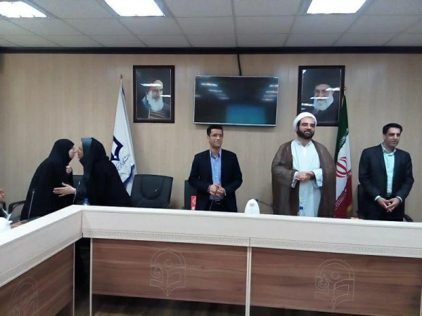 تقدیر از همکاران بازنشسته سال 95 دانشگاه فرهنگیان هرمزگان در : 

مراسم میلاد امام مهدی (عج) 7