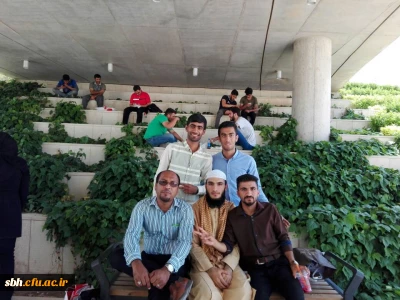 اردوی فرهنگی دانشجو معلمان پردیس های استان هرمزگان به مقصد تهران و بازدید از نمایشگاه کتاب تهران