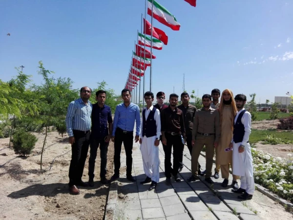اردوی فرهنگی دانشجو معلمان پردیس های استان هرمزگان به مقصد تهران و بازدید از نمایشگاه کتاب تهران 7