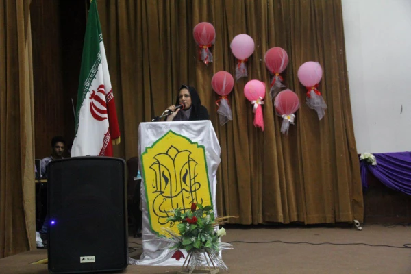 به همت انجمن اسلامی دانشجویان پردیس شهید بهشتی هرمزگان برگزار گردید:

همایش تحلیل جامعه شناختی انتخابات ریاست جمهوری با حضور دکتر قانعی راد استاد جامعه شناسی دانشگاه تهران 3