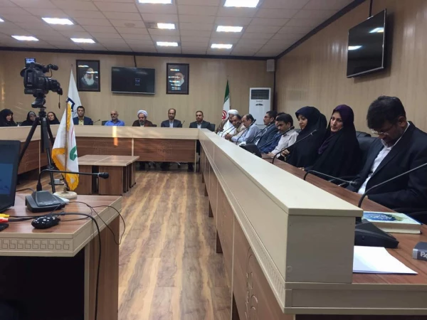 در دانشگاه فرهنگیان هرمزگان و با حضور سردار ترابی فرمانده سپاه امام سجاد هرمزگان مراسم روز بسیج اساتید برگزار گردید. 4