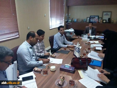 مدیر استانی دانشگاه در نشست شورای پژوهشی مدیریت استانی :

با انجام طرح های پژوهشی کارفرمایی، برگزاری همایش های علمی و حمایت از فعالیت های پژوهشی استادان در سال 96، شاخص های پژوهشی ارتقا می یابد