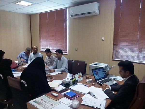 مدیر استانی دانشگاه در نشست شورای پژوهشی مدیریت استانی :

با انجام طرح های پژوهشی کارفرمایی، برگزاری همایش های علمی و حمایت از فعالیت های پژوهشی استادان در سال 96، شاخص های پژوهشی ارتقا می یابد 6