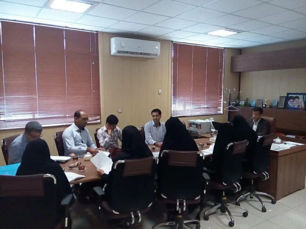 مدیر استانی دانشگاه در نشست شورای پژوهشی مدیریت استانی :

با انجام طرح های پژوهشی کارفرمایی، برگزاری همایش های علمی و حمایت از فعالیت های پژوهشی استادان در سال 96، شاخص های پژوهشی ارتقا می یابد 7