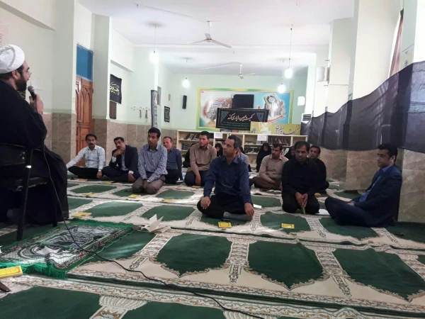 قرائت زیارت عاشورا در نمازخانه پردیس شهید بهشتی دانشگاه فرهنگیان هرمزگان