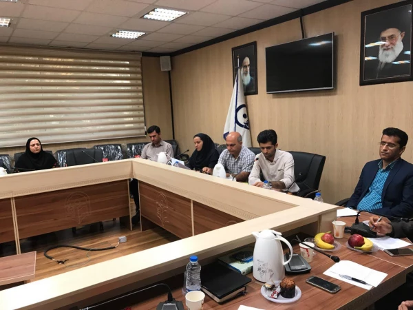 نشست مشترک دانشگاه فرهنگیان هرمزگان و خانه ریاضیات بندرعباس ، 

با حضور رئیس دانشگاه پیام نور هرمزگان ، رئیس اداره آموزش و پرورش ناحیه یک بندرعباس و نائب رئیس شورای اسلامی شهر بندرعباس 2