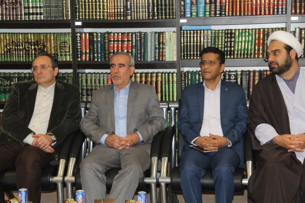 حضرت آیت الله نعیم آبادی نماینده ولی فقیه و امام جمعه بندرعباس در دیدار با ریاست دانشگاه فرهنگیان  2