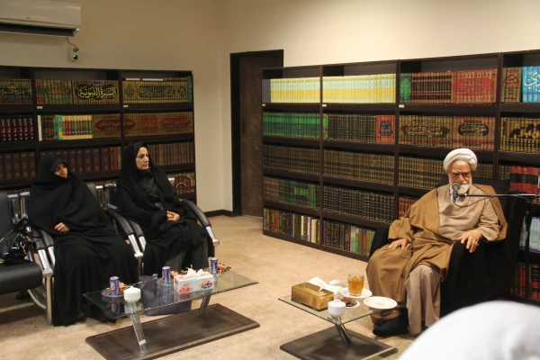 حضرت آیت الله نعیم آبادی نماینده ولی فقیه و امام جمعه بندرعباس در دیدار با ریاست دانشگاه فرهنگیان  6