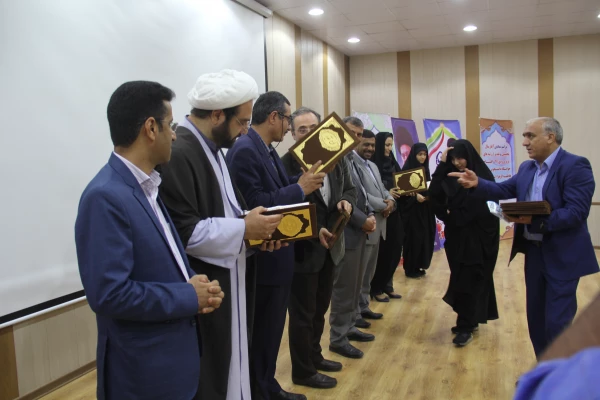 مراسم نمادین آغاز سال تحصیلی و تقدیر از رتبه های برتر ورودی 96 و افتتاح خوابگاه دانشجویی پردیس فاطمه الزهرا (س) و سالن اجتماعات پردیس شهید بهشتی هرمزگان  11