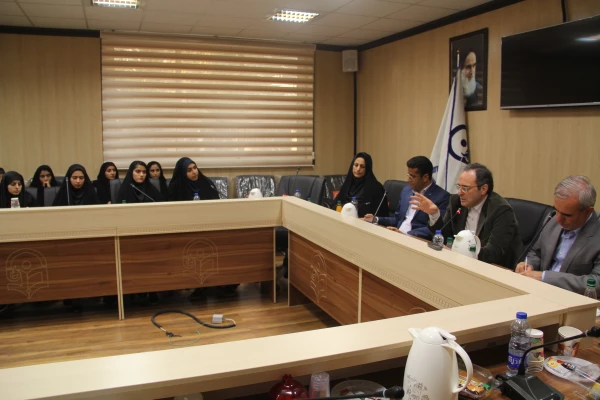 سرپرست دانشگاه فرهنگیان  در جلسه پرسش و پاسخ با اساتید و کارکنان دانشگاه فرهنگیان هرمزگان 7