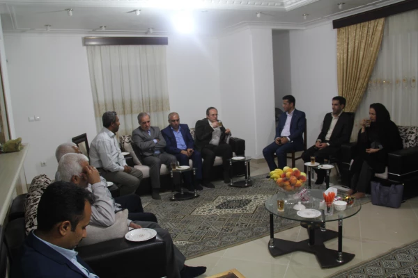 دیدار سرپرست دانشگاه فرهنگیان با خانواده دانشجو معلم شهید ابراهیم تنیده 2