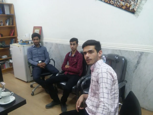 نشست صمیمی مسئول دفتر نهاد با اعضای انجمن اسلامی دانشجویان