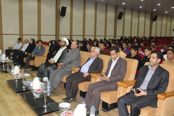 برگزای نشست تحلیلی دانشجو، مطالبه گری و آرمان خواهی در دانشگاه فرهنگیان هرمزگان با حضور دکتر کواکبیان نماینده تهران در مجلس شورای اسلامی 3