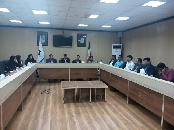 نشست مشترک اعضای کمیته اجرایی اولین جشنواره کشوری تجربیات برتر آموزشی، تربیتی معلمان و اساتید در آموزش ریاضی ابتدایی با کارشناسان آموزش ابتدایی مناطق 22گانه استان هرمزگان 2