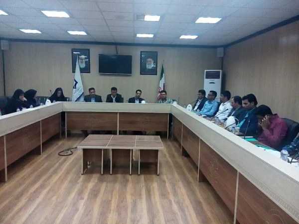 نشست مشترک اعضای کمیته اجرایی اولین جشنواره کشوری تجربیات برتر آموزشی، تربیتی معلمان و اساتید در آموزش ریاضی ابتدایی با کارشناسان آموزش ابتدایی مناطق 22گانه استان هرمزگان 4