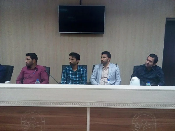 نشست مشترک اعضای کمیته اجرایی اولین جشنواره کشوری تجربیات برتر آموزشی، تربیتی معلمان و اساتید در آموزش ریاضی ابتدایی با کارشناسان آموزش ابتدایی مناطق 22گانه استان هرمزگان 8