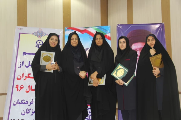 مراسم تجلیل از پژوهشگران برتر دانشگاه فرهنگیان هرمزگان با حضور دکتر محمود تلخابی عضو پژوهشکده شناختی نهاد ریاست جمهوری

دکتر محمود تلخابی عضو پژوهشکده شناختی نهاد ریاست جمهوری و رئیس پژوهشکده مطالعات تعلیم وتربیت:

 تا زمانی که ما درست و خوب فکر نکنیم