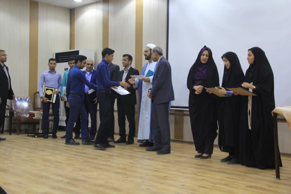 با حضور مدیرکل کتابخانه های استان  و سرپرست استانی دانشگاه فرهنگیان برگزار شد :

سومین نشست مشترک کتاب خوان توسط اداره کل کتابخانه ها و دانشگاه فرهنگیان 8