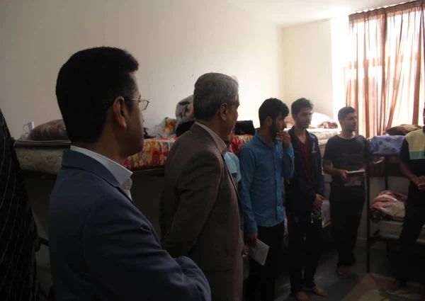 بازدید مدیرکل امور دانشجویی دانشگاه از پردیس های استان هرمزگان 5