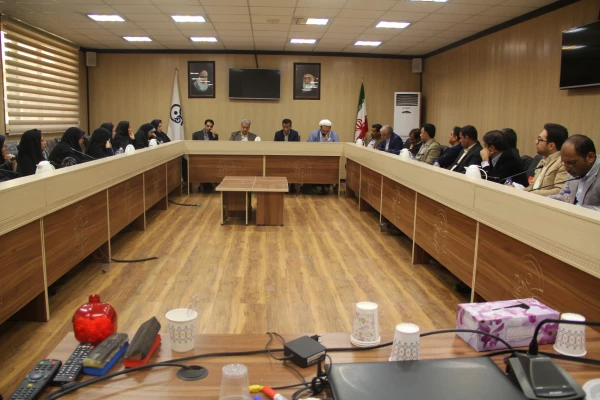 نشست شورای دانشجویی پردیس های هرمزگان با حضور آقاخانی مدیر کل رفاه و خدمات دانشجویی دانشگاه 2