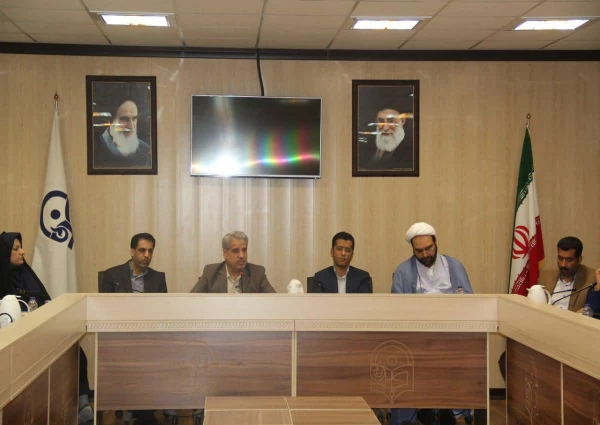 نشست شورای دانشجویی پردیس های هرمزگان با حضور آقاخانی مدیر کل رفاه و خدمات دانشجویی دانشگاه 4