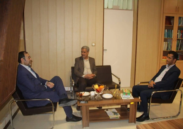 نشست شورای مدیریت استانی با حضور مدیر کل رفاه و خدمات دانشجویی دانشگاه و مدیر کل آموزش و پرورش هرمزگان 2