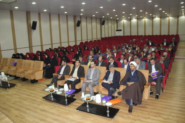 با حضور مشاوره ریاست و مدیر کل محترم حراست سازمان مرکزی دانشگاه فرهنگیان و مسئولین استانی حراست کل در بندرعباس برگزار شد :


هشتمین نشست مسئولین و کارشناسان حراست پردیس ها و مراکز آموزش عالی دانشگاه فرهنگیان سراسر کشور
 4