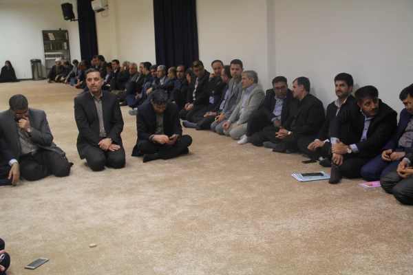 با حضور سرپرست دانشگاه فرهنگیان انجام شد:
دیدار مدیران استانی، پردیس ها و مراکز با امام جمعه بندر عباس 5