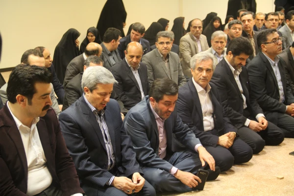 با حضور سرپرست دانشگاه فرهنگیان انجام شد:
دیدار مدیران استانی، پردیس ها و مراکز با امام جمعه بندر عباس 6