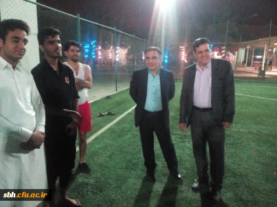 دکتر خنیفر سرپرست دانشگاه فرهنگیان در جمع دانشجویان پردیس های هرمزگان بیان داشت : 
 یکی از تاثیر گذار ترین دوره های تحصیلی من ، دوره تحصیل  در تربیت معلم بوده است .