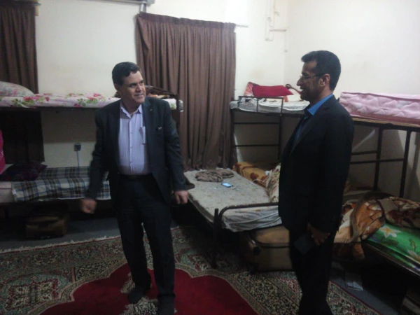 دکتر خنیفر سرپرست دانشگاه فرهنگیان در جمع دانشجویان پردیس های هرمزگان بیان داشت : 
 یکی از تاثیر گذار ترین دوره های تحصیلی من ، دوره تحصیل  در تربیت معلم بوده است .
 3