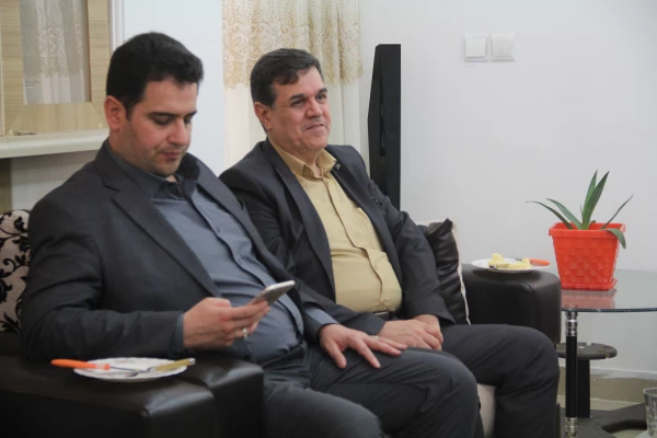 دیدار سرپرست دانشگاه فرهنگیان کشور با خانواده دانشجو معلم شهید ابراهیم تنیده در بندرعباس 2
