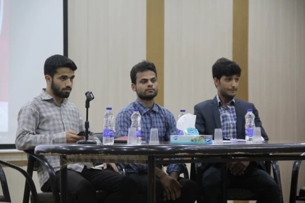 برگزاری تریبون آزاد دانشجویی پیرامون حجاب در پردیس شهید بهشتی هرمزگان 3