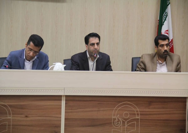 نشست مشترک شورای آموزشی با اعضای هیات علمی و استادان مدعو 4