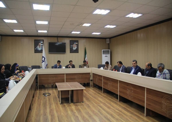 نشست مشترک شورای آموزشی با اعضای هیات علمی و استادان مدعو 6