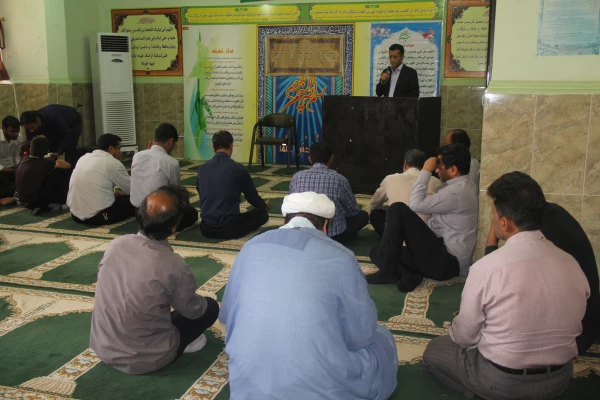 در پردیس شهید بهشتی هرمزگان برگزار گردید:

 مراسم یادبود مرحوم محسن زارعی از همکاران خدوم دانشگاه 5