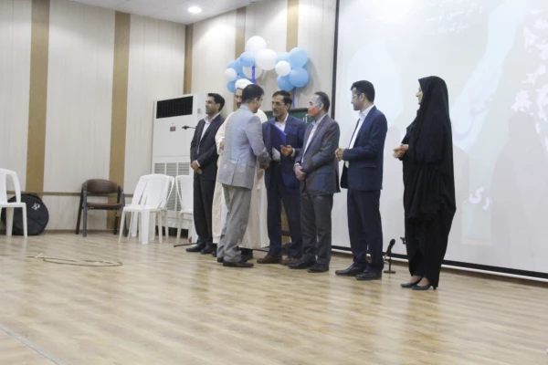 برگزاری مراسم گرامیداشت هفته آموزش و هفته معلم پردیس های استان هرمزگان 9