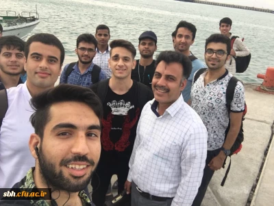 به همت کانون ایرانگردی و شورای صنفی پردیس شهید بهشتی هرمزگان برگزار گردید:

 اردوی علمی و تفریحی دانشجویان به مقصد بندر چارک و جزیره کیش
