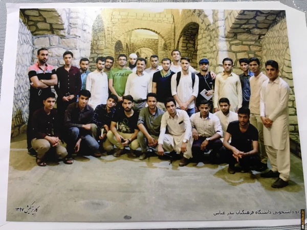 به همت کانون ایرانگردی و شورای صنفی پردیس شهید بهشتی هرمزگان برگزار گردید:

 اردوی علمی و تفریحی دانشجویان به مقصد بندر چارک و جزیره کیش 4