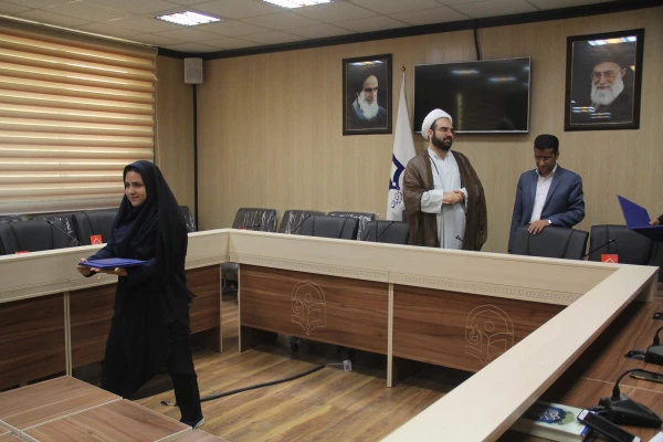 گرامیداشت روز روابط عمومی و ارتباطات و تجلیل از فعالان حوزه روابط عمومی دانشگاه فرهنگیان هرمزگان  3