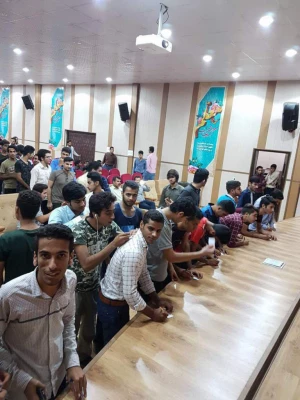 با حضور پرشور دانشجویان پردیس شهید بهشتی هرمزگان برگزار گردید:

انتخابات دوره ی چهارم انجمن اسلامی دانشجویان 7