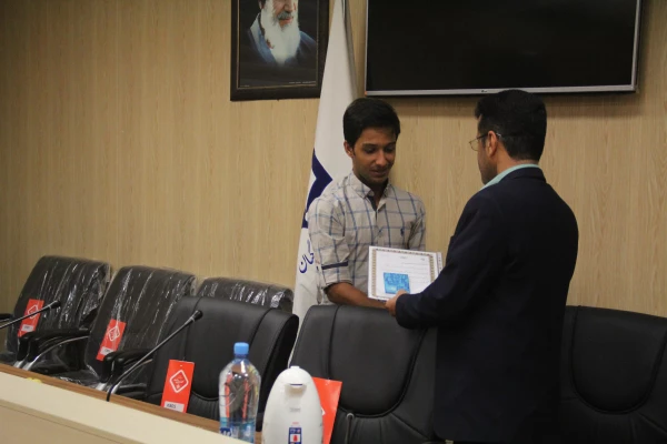 نشست معارفه اعضای جدید شورای مرکزی انجمن اسلامی و تکریم اعضای سابق 8