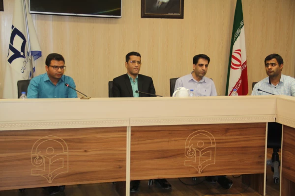 در آستانه روز خبرنگار و ایام انتخاب رشته کنکور ۹۷ صورت گرفت:

 نشست خبری سرپرست امور پردیس های استان هرمزگان  با اهالی رسانه 2