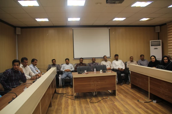 جلسه شورای اداری دانشگاه فرهنگیان هرمزگان در تاریخ 10/6/97 برگزار گردید. 3