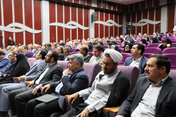 برگزاری نوزدهمین اجلاس سراسری مدیران دانشگاه فرهنگیان کشور با شعار   « رو به سوی احیای تربیت معلم طراز جمهوری اسلامی ایران » 15