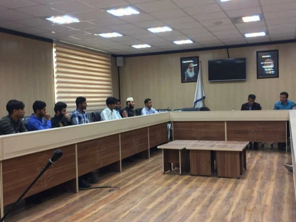 دومین نشست هم اندیشی مدیر امور پردیس های استان هرمزگان با دبیران کانون ها، انجمن ها و تشکل های پردیس شهید بهشتی هرمزگان برگزار  گردید. 3