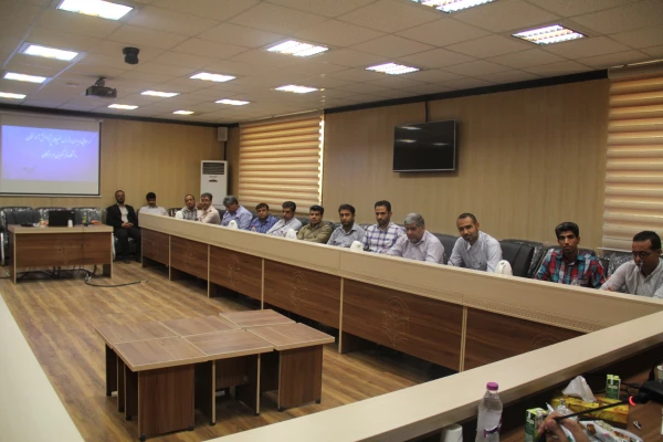 نشست مدیران مدارس و نمایندگان معلمان راهنمای مجری کارورزی در دانشگاه فرهنگیان هرمزگان برگزار گردید. 9