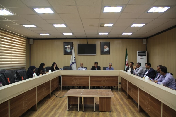 نشست ستاد نکوداشت یکصدمین سالگرد تاسیس تربیت معلم در دانشگاه فرهنگیان هرمزگان برگزار گردید. 5